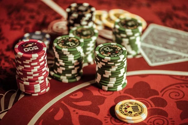 betcash303 login platform interface showing live-dealer tables and sportsbook markets